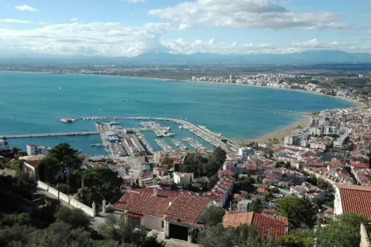 Apartamento Con Vistas Al Mar Roses 0*,  Spain
